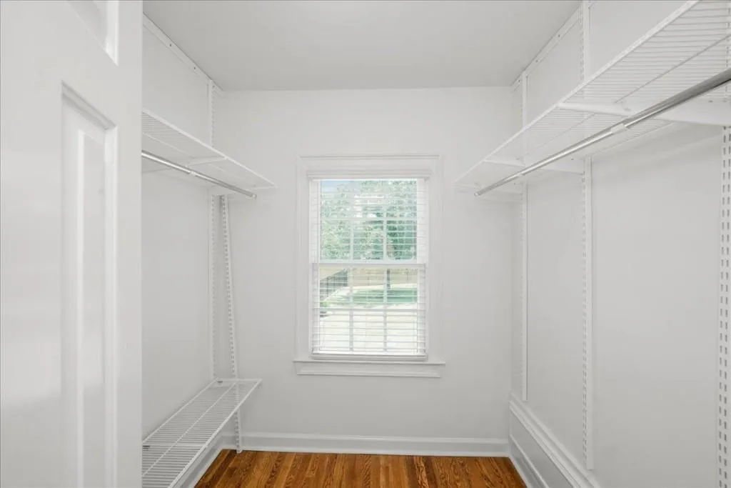 565 Avignon Court, Sandy Springs, Georgia 30350, 5 Bedrooms Bedrooms, ,3 BathroomsBathrooms,Residential,Sold,565 Avignon Court,7239976