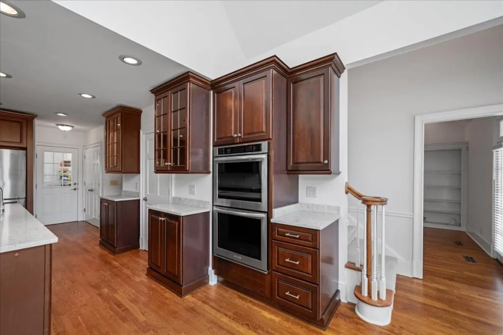 565 Avignon Court, Sandy Springs, Georgia 30350, 5 Bedrooms Bedrooms, ,3 BathroomsBathrooms,Residential,Sold,565 Avignon Court,7239976