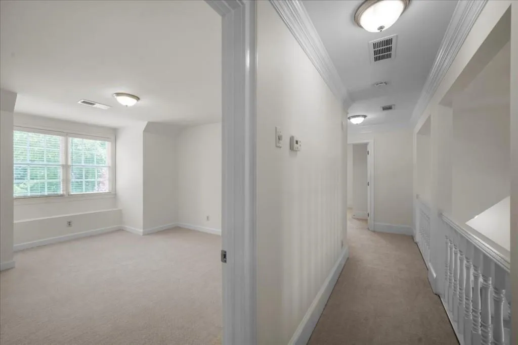 565 Avignon Court, Sandy Springs, Georgia 30350, 5 Bedrooms Bedrooms, ,3 BathroomsBathrooms,Residential,Sold,565 Avignon Court,7239976