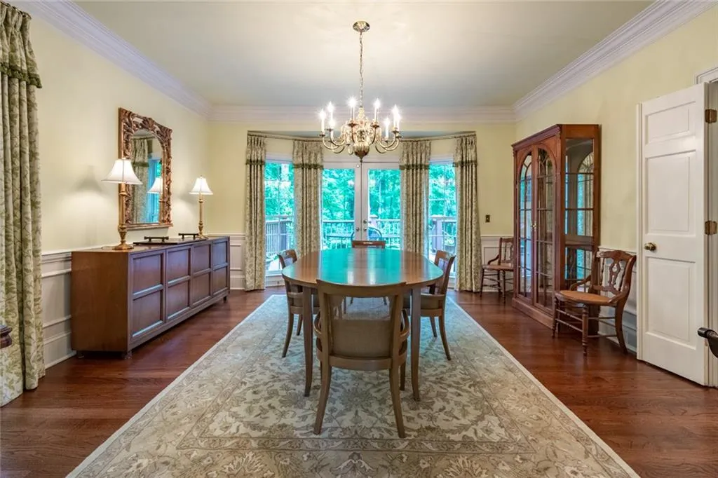 255 Quiet Water Lane, Sandy Springs, Georgia 30350, 4 Bedrooms Bedrooms, ,3 BathroomsBathrooms,Residential,Sold,255 Quiet Water Lane,6732219