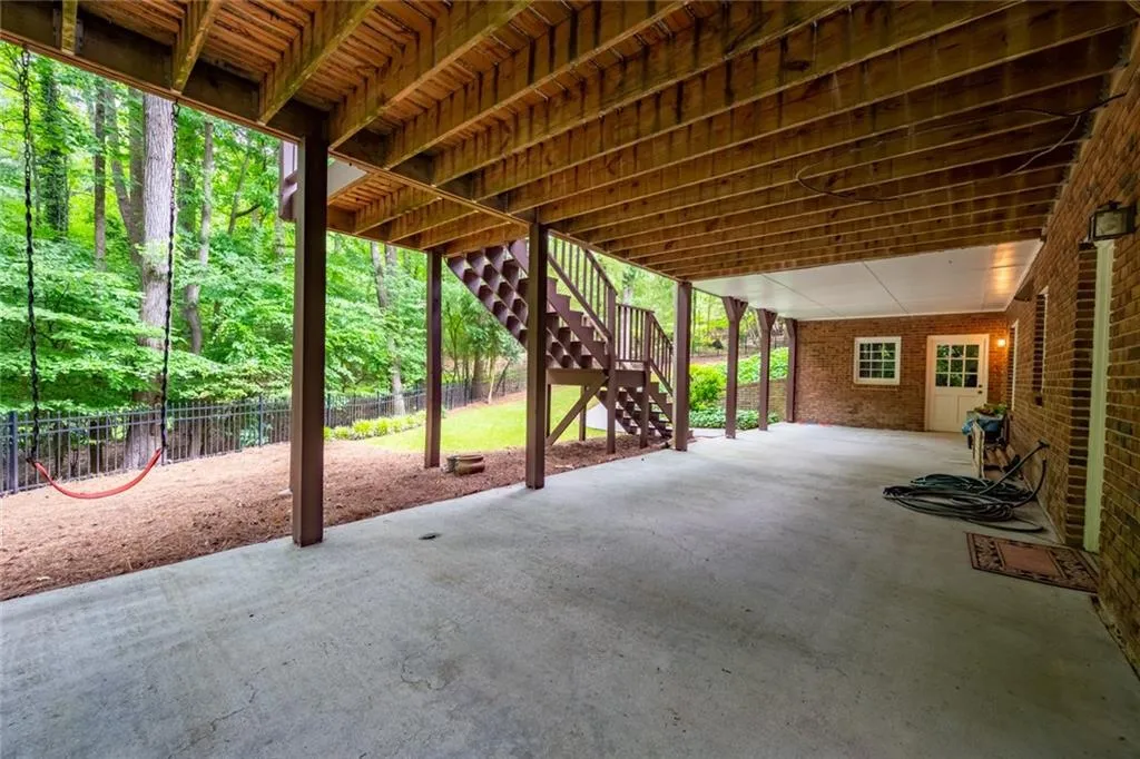 255 Quiet Water Lane, Sandy Springs, Georgia 30350, 4 Bedrooms Bedrooms, ,3 BathroomsBathrooms,Residential,Sold,255 Quiet Water Lane,6732219