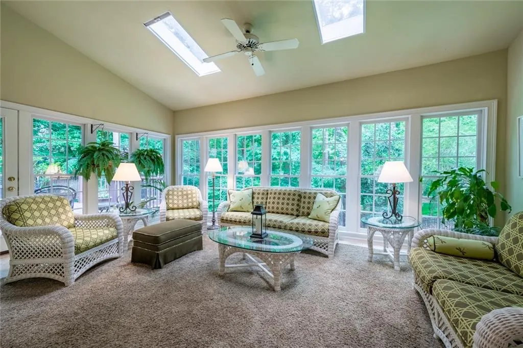 255 Quiet Water Lane, Sandy Springs, Georgia 30350, 4 Bedrooms Bedrooms, ,3 BathroomsBathrooms,Residential,Sold,255 Quiet Water Lane,6732219