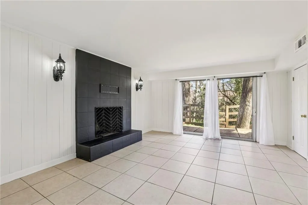 6555 Williamson Drive, Atlanta, Georgia 30328, 4 Bedrooms Bedrooms, ,3 BathroomsBathrooms,Residential,For Sale,6555 Williamson Drive,7723821