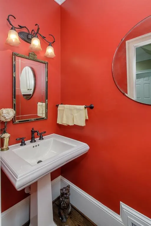 105 Grosvenor Place, Atlanta, Georgia 30328, 3 Bedrooms Bedrooms, ,2 BathroomsBathrooms,Residential,Sold,105 Grosvenor Place,6008051