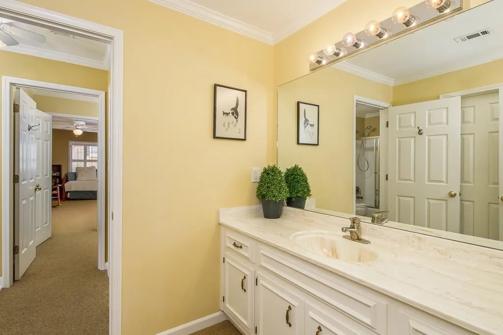 105 Grosvenor Place, Atlanta, Georgia 30328, 3 Bedrooms Bedrooms, ,2 BathroomsBathrooms,Residential,Sold,105 Grosvenor Place,6008051