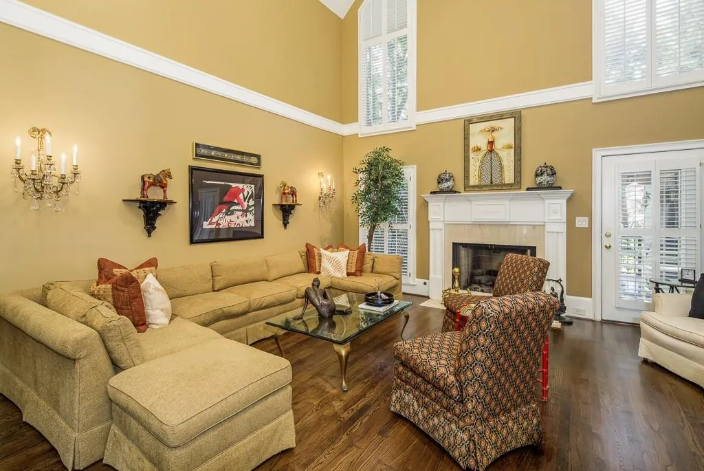 105 Grosvenor Place, Atlanta, Georgia 30328, 3 Bedrooms Bedrooms, ,2 BathroomsBathrooms,Residential,Sold,105 Grosvenor Place,6008051