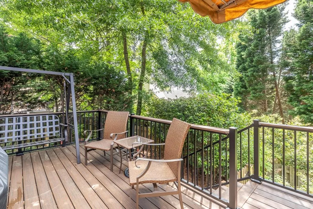 105 Grosvenor Place, Atlanta, Georgia 30328, 3 Bedrooms Bedrooms, ,2 BathroomsBathrooms,Residential,Sold,105 Grosvenor Place,6008051