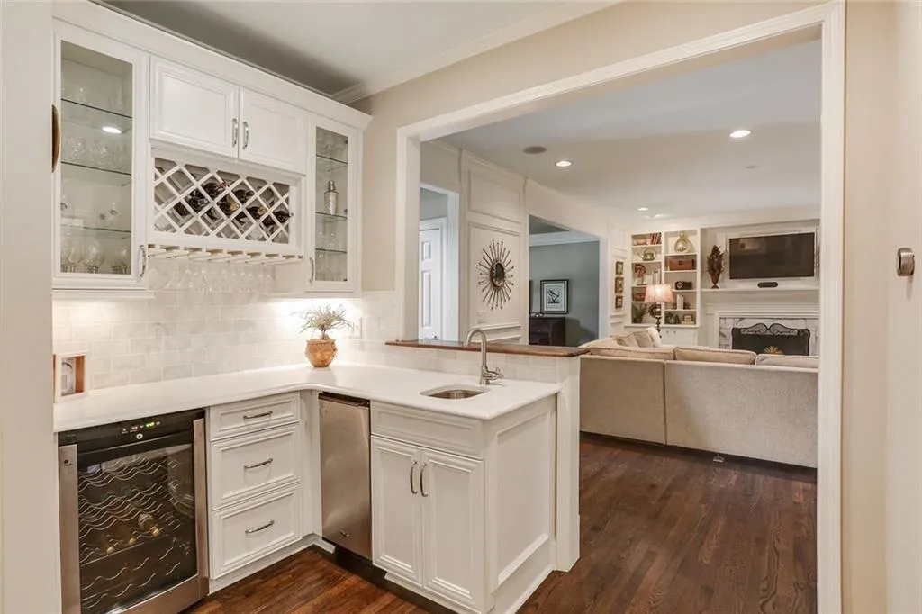 2685 Braffington Court, Sandy Springs, Georgia 30350, 5 Bedrooms Bedrooms, ,4 BathroomsBathrooms,Residential,Sold,2685 Braffington Court,5885667