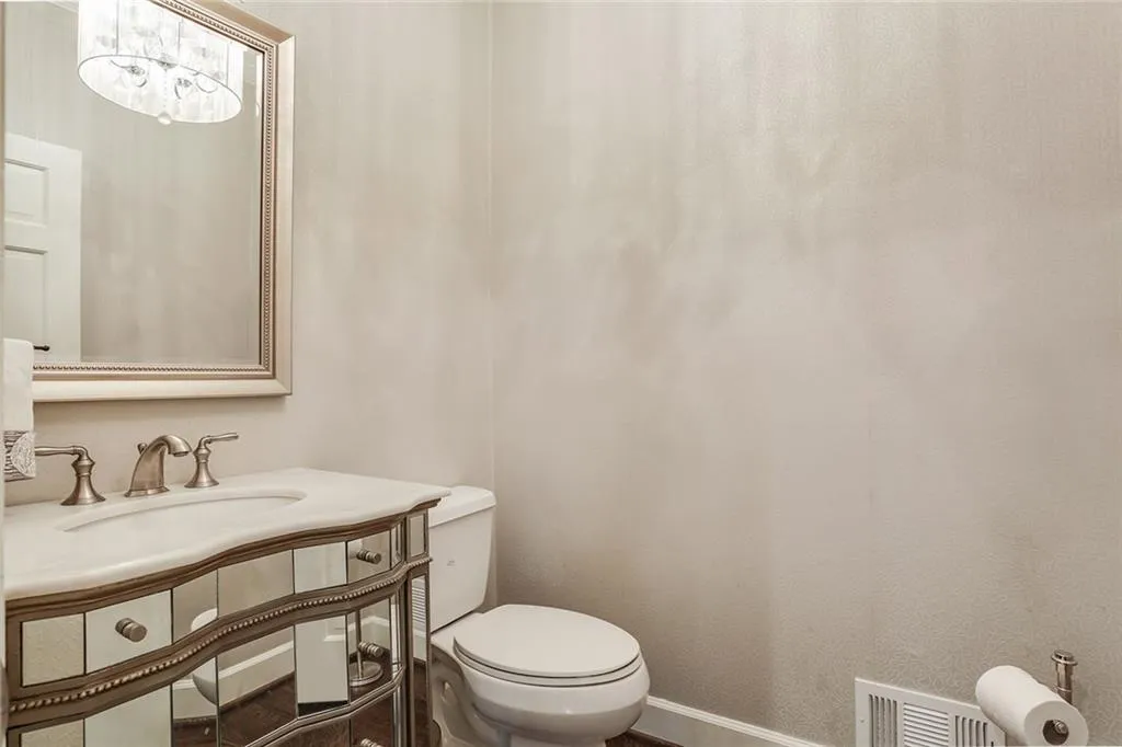 2685 Braffington Court, Sandy Springs, Georgia 30350, 5 Bedrooms Bedrooms, ,4 BathroomsBathrooms,Residential,Sold,2685 Braffington Court,5885667