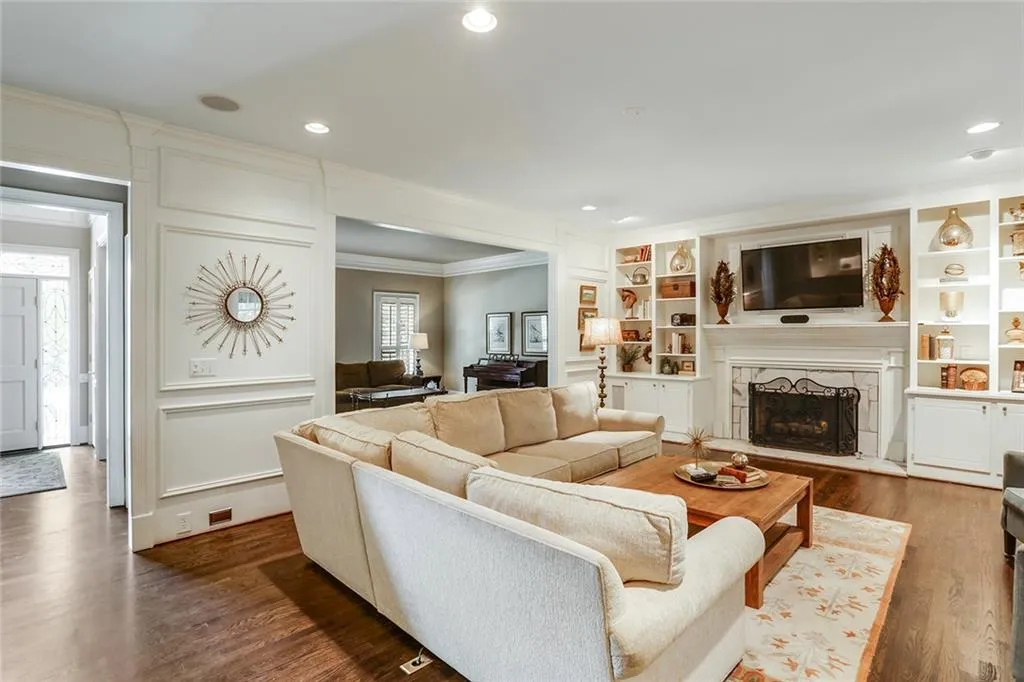 2685 Braffington Court, Sandy Springs, Georgia 30350, 5 Bedrooms Bedrooms, ,4 BathroomsBathrooms,Residential,Sold,2685 Braffington Court,5885667