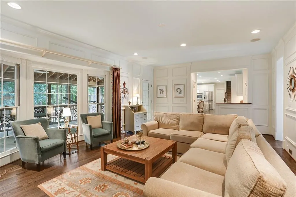 2685 Braffington Court, Sandy Springs, Georgia 30350, 5 Bedrooms Bedrooms, ,4 BathroomsBathrooms,Residential,Sold,2685 Braffington Court,5885667