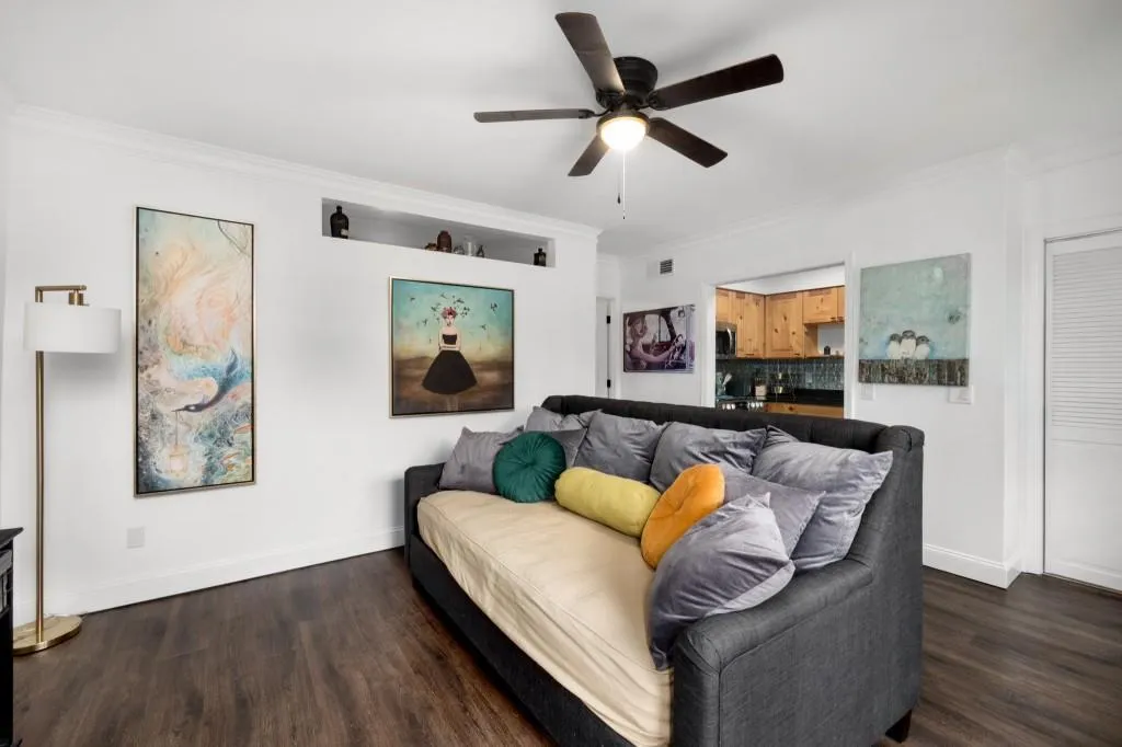 6980 Roswell Road Unit C9, Atlanta, Georgia 30328, 1 Bedroom Bedrooms, ,1 BathroomBathrooms,Residential,Sold,6980 Roswell Road Unit C9,7014670