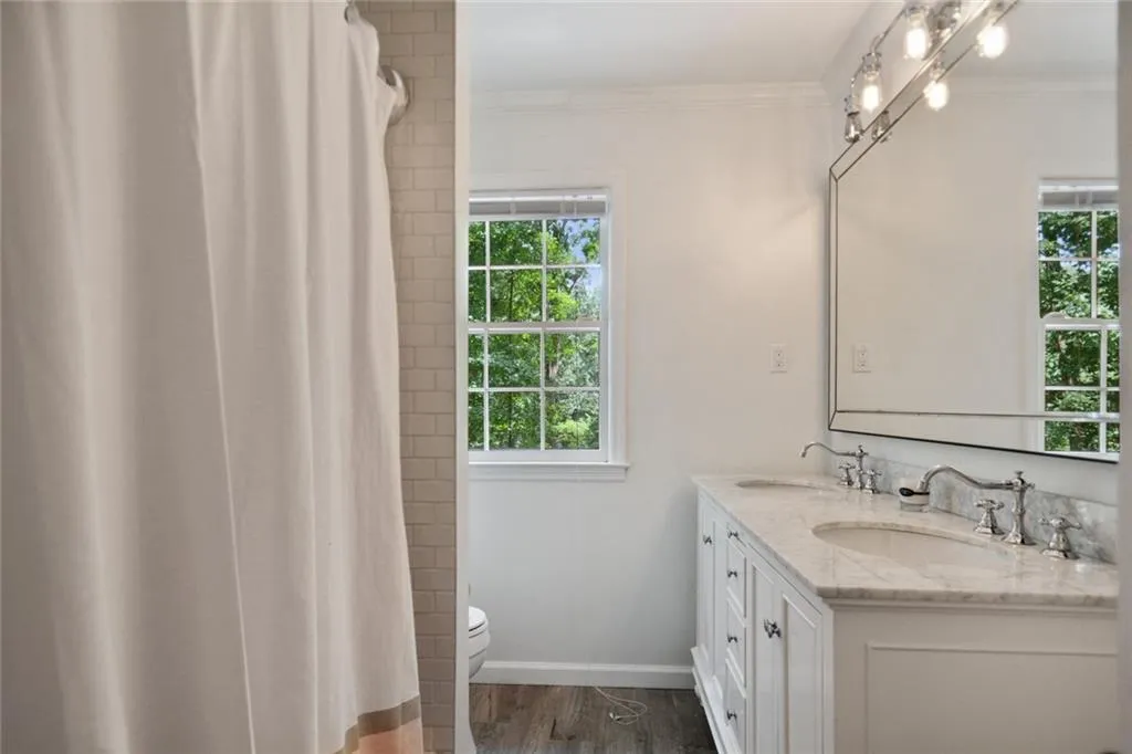345 Westerhall Court, Atlanta, Georgia 30328, 4 Bedrooms Bedrooms, ,3 BathroomsBathrooms,Residential,Sold,345 Westerhall Court,6766310