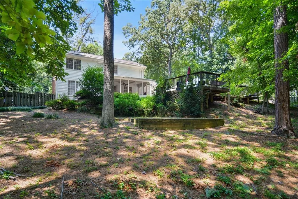 345 Westerhall Court, Atlanta, Georgia 30328, 4 Bedrooms Bedrooms, ,3 BathroomsBathrooms,Residential,Sold,345 Westerhall Court,6766310
