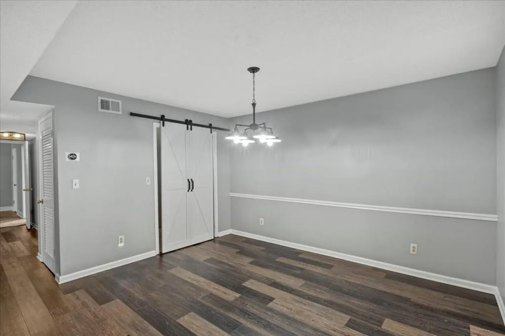 6851 Roswell Road Unit F20, Sandy Springs, Georgia 30328, 3 Bedrooms Bedrooms, ,2 BathroomsBathrooms,Residential,Sold,6851 Roswell Road Unit F20,7269721