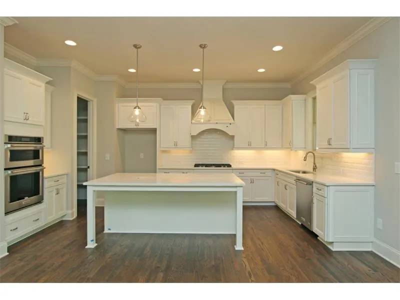 1020 Preswyck Way, Sandy Springs, Georgia 30328, 6 Bedrooms Bedrooms, ,5 BathroomsBathrooms,Residential,Sold,1020 Preswyck Way,5655233