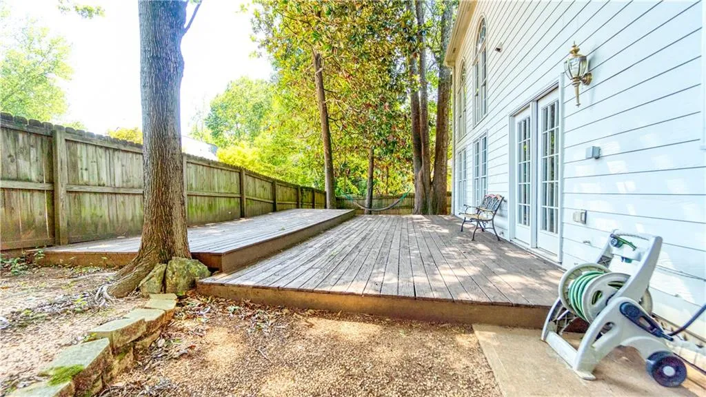 720 Orchard Court, Sandy Springs, Georgia 30328, 3 Bedrooms Bedrooms, ,2 BathroomsBathrooms,Residential,Sold,720 Orchard Court,6829608