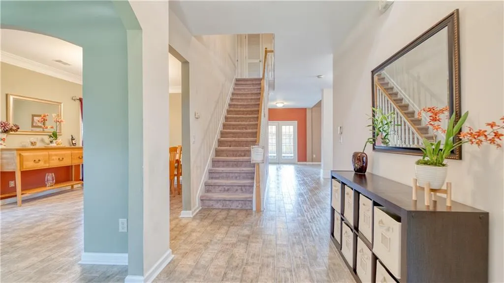 720 Orchard Court, Sandy Springs, Georgia 30328, 3 Bedrooms Bedrooms, ,2 BathroomsBathrooms,Residential,Sold,720 Orchard Court,6829608