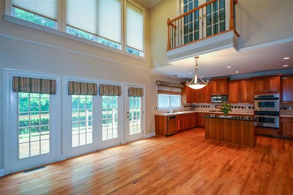 120 Trowbridge Road, Sandy Springs, Georgia 30350, 4 Bedrooms Bedrooms, ,3 BathroomsBathrooms,Residential,Sold,120 Trowbridge Road,7036291