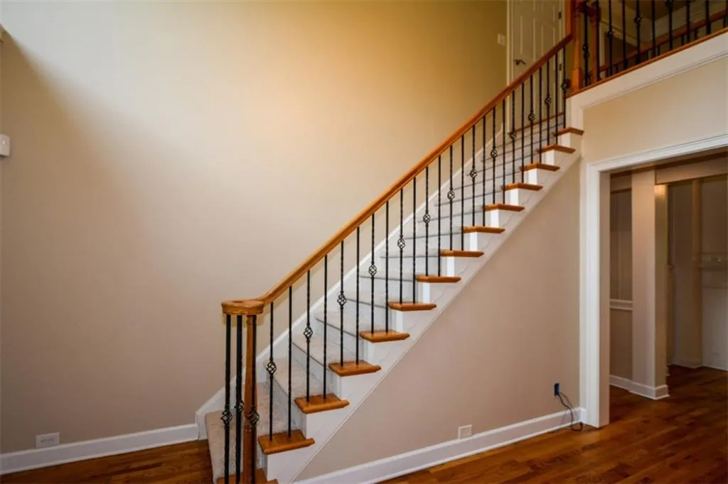 120 Trowbridge Road, Sandy Springs, Georgia 30350, 4 Bedrooms Bedrooms, ,3 BathroomsBathrooms,Residential,Sold,120 Trowbridge Road,7036291