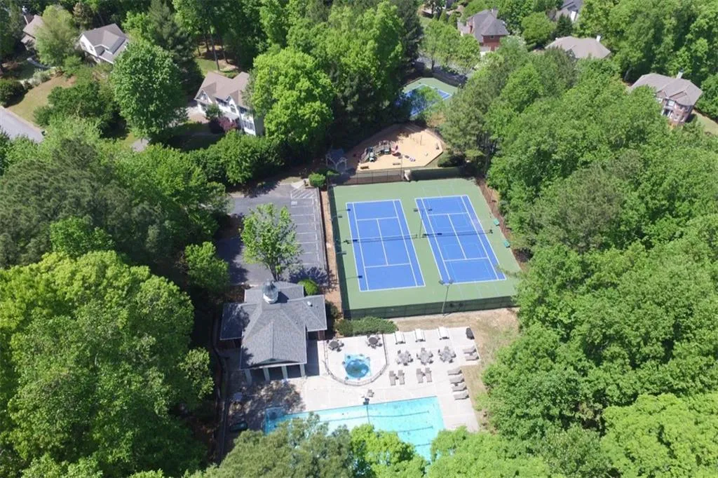 120 Trowbridge Road, Sandy Springs, Georgia 30350, 4 Bedrooms Bedrooms, ,3 BathroomsBathrooms,Residential,Sold,120 Trowbridge Road,7036291