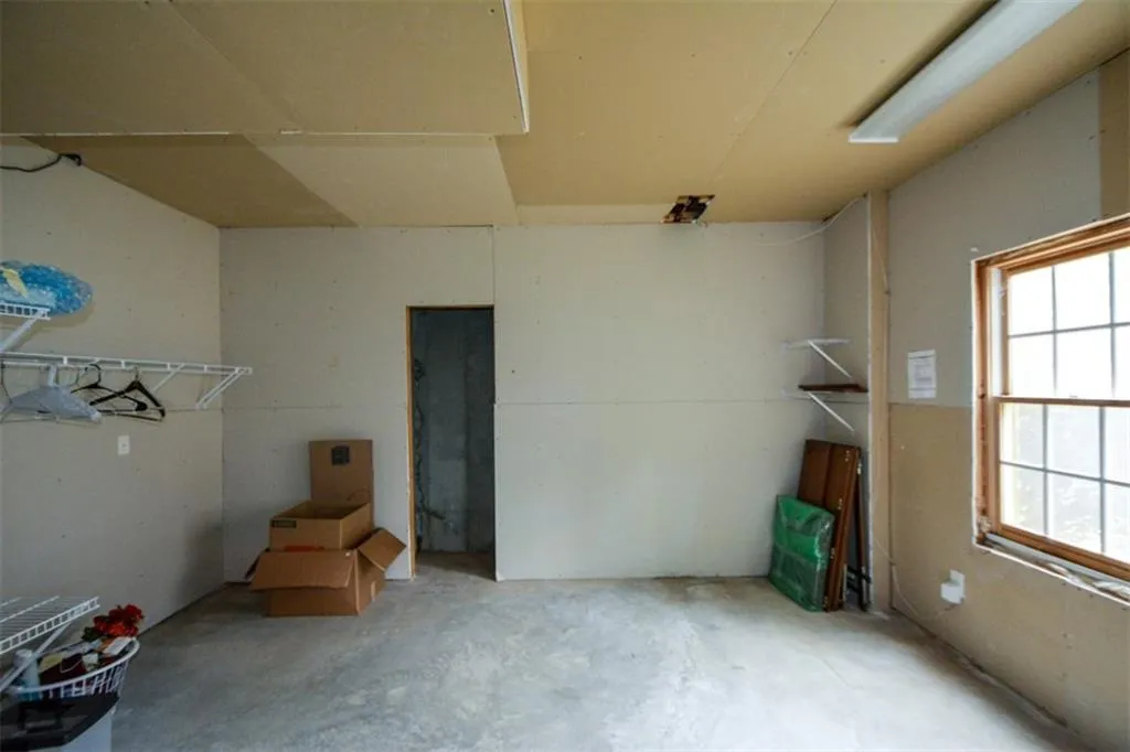 120 Trowbridge Road, Sandy Springs, Georgia 30350, 4 Bedrooms Bedrooms, ,3 BathroomsBathrooms,Residential,Sold,120 Trowbridge Road,7036291