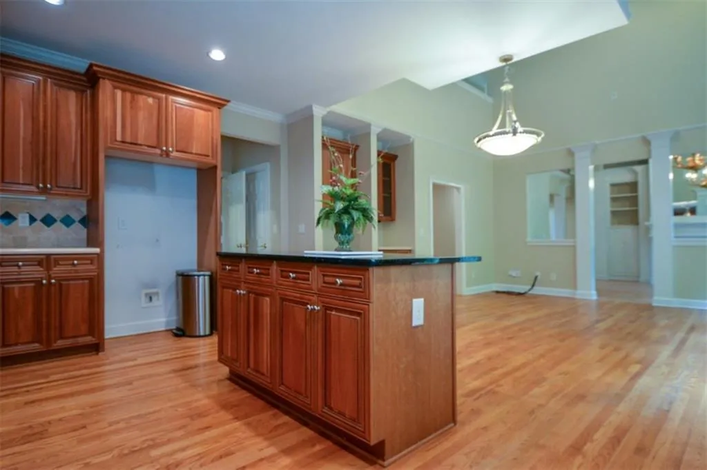 120 Trowbridge Road, Sandy Springs, Georgia 30350, 4 Bedrooms Bedrooms, ,3 BathroomsBathrooms,Residential,Sold,120 Trowbridge Road,7036291