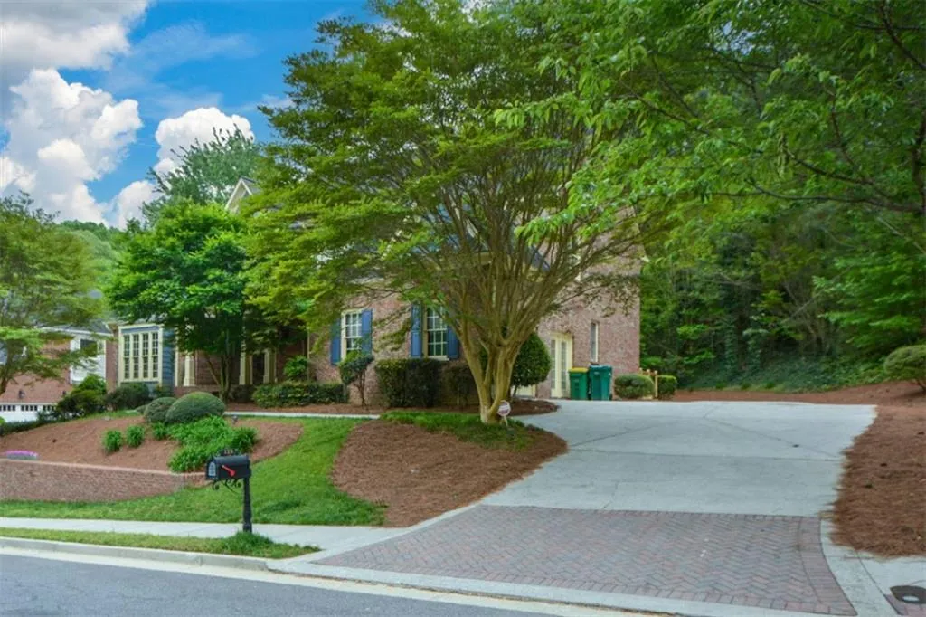 120 Trowbridge Road, Sandy Springs, Georgia 30350, 4 Bedrooms Bedrooms, ,3 BathroomsBathrooms,Residential,Sold,120 Trowbridge Road,7036291