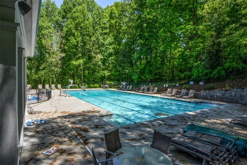 120 Trowbridge Road, Sandy Springs, Georgia 30350, 4 Bedrooms Bedrooms, ,3 BathroomsBathrooms,Residential,Sold,120 Trowbridge Road,7036291