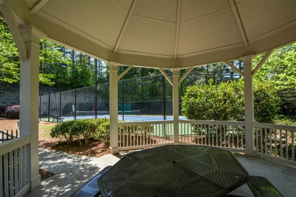 120 Trowbridge Road, Sandy Springs, Georgia 30350, 4 Bedrooms Bedrooms, ,3 BathroomsBathrooms,Residential,Sold,120 Trowbridge Road,7036291