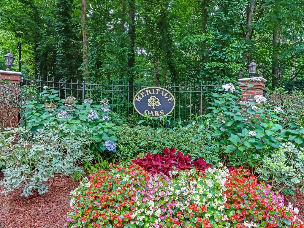 1011 Camden Court Unit 1011, Sandy Springs, Georgia 30327, 2 Bedrooms Bedrooms, ,2 BathroomsBathrooms,Residential,Sold,1011 Camden Court Unit 1011,7001406