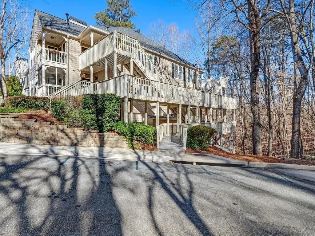 1011 Camden Court Unit 1011, Sandy Springs, Georgia 30327, 2 Bedrooms Bedrooms, ,2 BathroomsBathrooms,Residential,Sold,1011 Camden Court Unit 1011,7001406