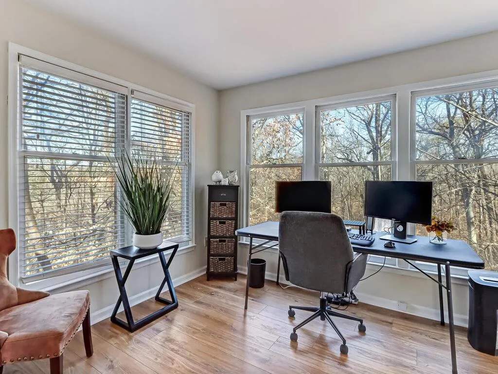 1011 Camden Court Unit 1011, Sandy Springs, Georgia 30327, 2 Bedrooms Bedrooms, ,2 BathroomsBathrooms,Residential,Sold,1011 Camden Court Unit 1011,7001406