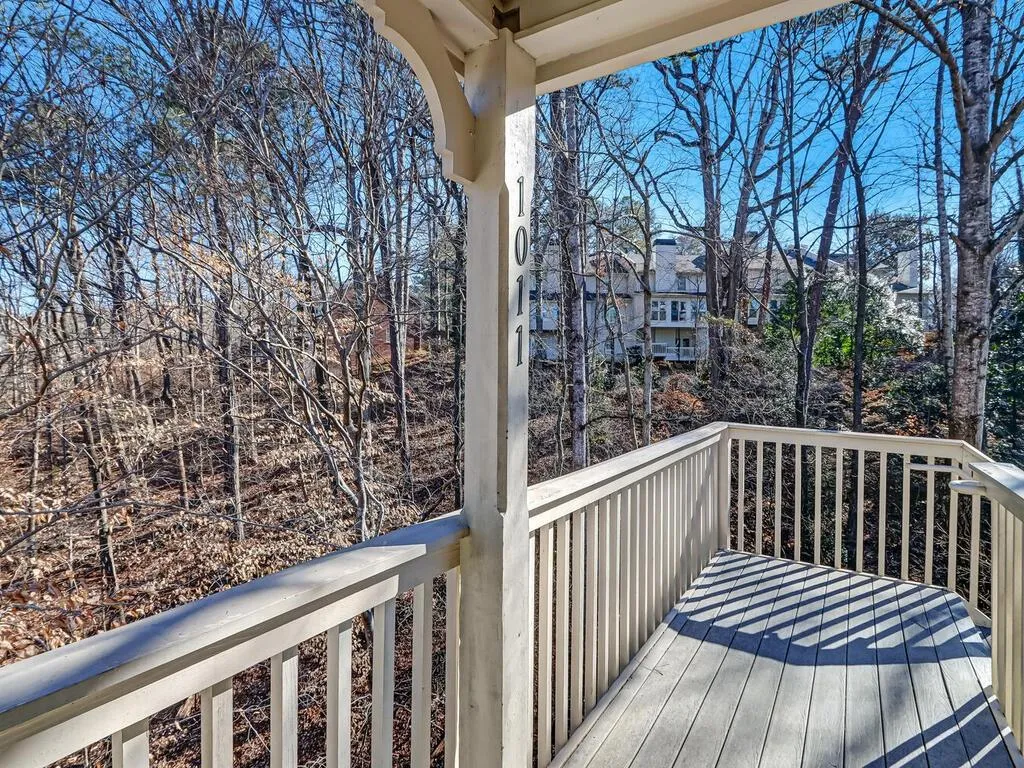 1011 Camden Court Unit 1011, Sandy Springs, Georgia 30327, 2 Bedrooms Bedrooms, ,2 BathroomsBathrooms,Residential,Sold,1011 Camden Court Unit 1011,7001406