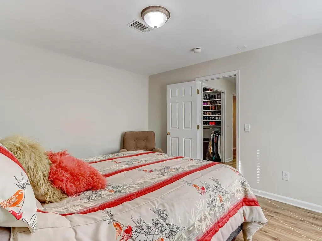 1011 Camden Court Unit 1011, Sandy Springs, Georgia 30327, 2 Bedrooms Bedrooms, ,2 BathroomsBathrooms,Residential,Sold,1011 Camden Court Unit 1011,7001406