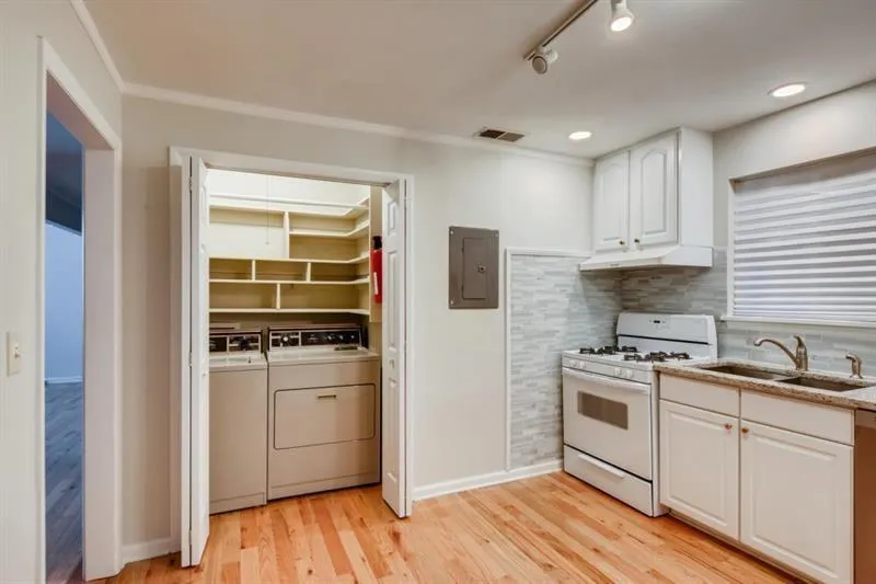 346 Carpenter Drive Unit 72, Sandy Springs, Georgia 30328, 2 Bedrooms Bedrooms, ,2 BathroomsBathrooms,Residential,Sold,346 Carpenter Drive Unit 72,6846146 346 Carpenter Drive Unit 72, Sandy Springs, Georgia 30328, 2 Bedrooms Bedrooms, ,2 BathroomsBathrooms,Residential,Sold,346 Carpenter Drive Unit 72,6846146