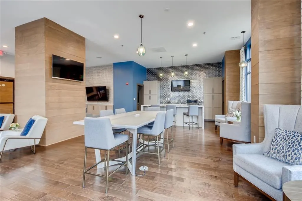 795 Hammond Drive Unit 411, Atlanta, Georgia 30328, 1 Bedroom Bedrooms, ,1 BathroomBathrooms,Residential,Sold,795 Hammond Drive Unit 411,6695521