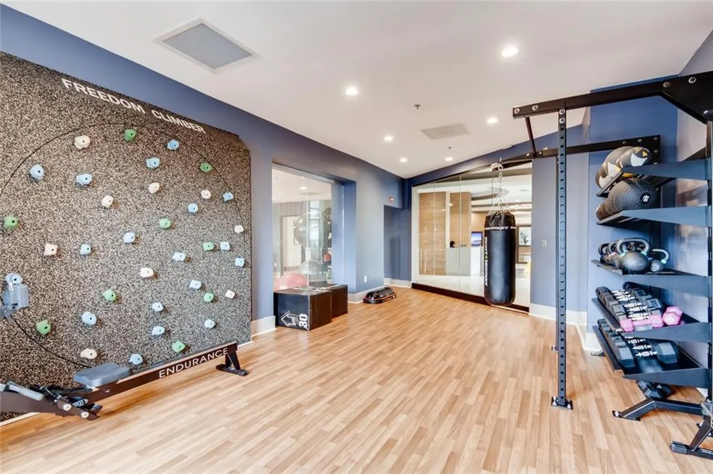 795 Hammond Drive Unit 411, Atlanta, Georgia 30328, 1 Bedroom Bedrooms, ,1 BathroomBathrooms,Residential,Sold,795 Hammond Drive Unit 411,6695521