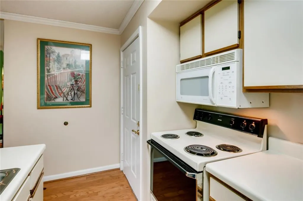 795 Hammond Drive Unit 411, Atlanta, Georgia 30328, 1 Bedroom Bedrooms, ,1 BathroomBathrooms,Residential,Sold,795 Hammond Drive Unit 411,6695521