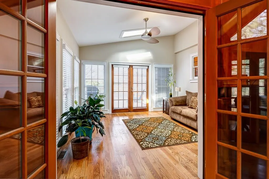 7410 Crompton Court, Sandy Springs, Georgia 30350, 5 Bedrooms Bedrooms, ,4 BathroomsBathrooms,Residential,Sold,7410 Crompton Court,5646906