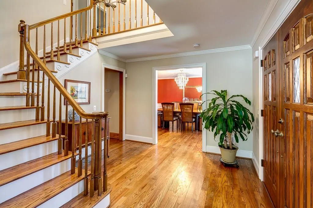 7410 Crompton Court, Sandy Springs, Georgia 30350, 5 Bedrooms Bedrooms, ,4 BathroomsBathrooms,Residential,Sold,7410 Crompton Court,5646906