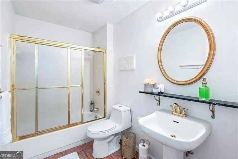 24 Saint Claire Lane, Atlanta, Georgia 30324, 3 Bedrooms Bedrooms, ,2 BathroomsBathrooms,Residential,For Sale,24 Saint Claire Lane,7632097