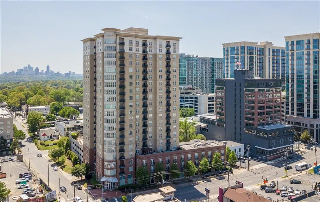 325 E Paces Ferry Road Ne Unit 2103, Atlanta, Georgia 30305, 1 Bedroom Bedrooms, ,1 BathroomBathrooms,Residential,Sold,325 E Paces Ferry Road Ne Unit 2103,5999662