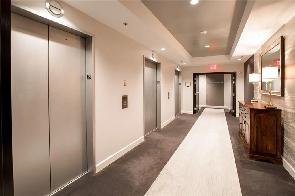 325 E Paces Ferry Road Ne Unit 2103, Atlanta, Georgia 30305, 1 Bedroom Bedrooms, ,1 BathroomBathrooms,Residential,Sold,325 E Paces Ferry Road Ne Unit 2103,5999662