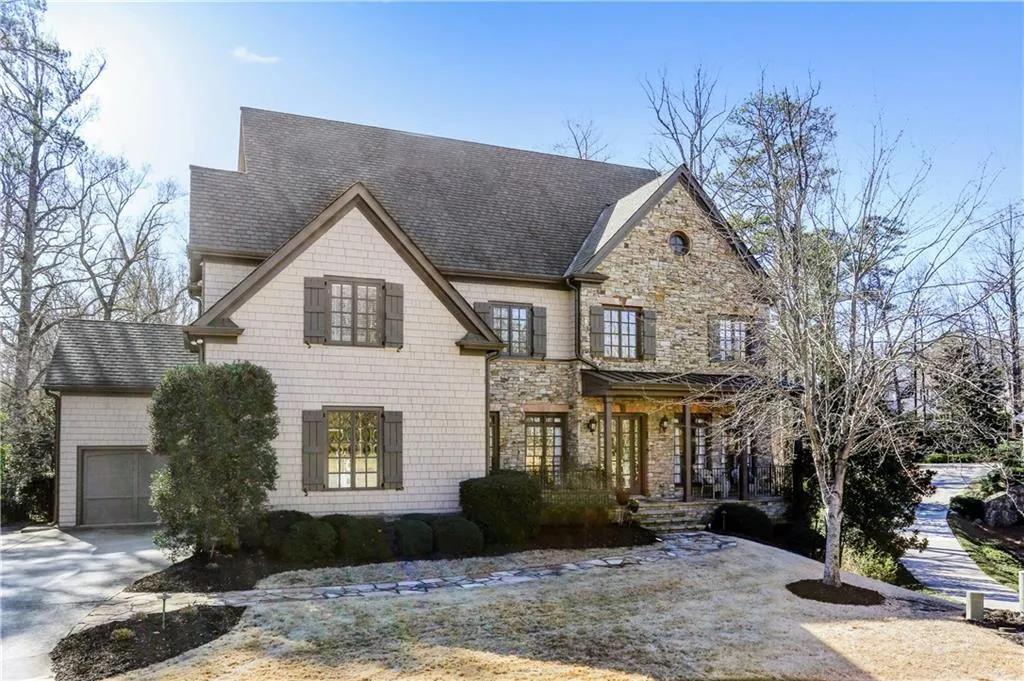 30 Brookside Walk, Atlanta, Georgia 30342, 6 Bedrooms Bedrooms, ,6 BathroomsBathrooms,Residential,Sold,30 Brookside Walk,5799502