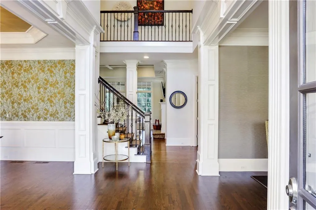30 Brookside Walk, Atlanta, Georgia 30342, 6 Bedrooms Bedrooms, ,6 BathroomsBathrooms,Residential,Sold,30 Brookside Walk,5799502