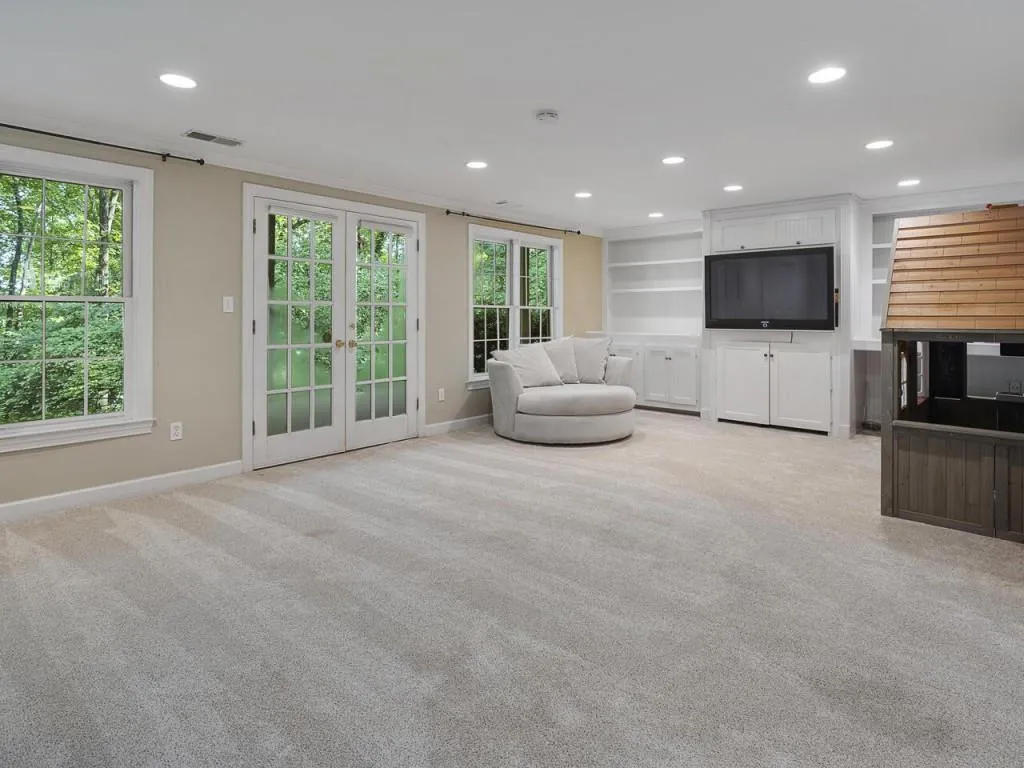 5 Powers Chase Circle, Sandy Springs, Georgia 30327, 5 Bedrooms Bedrooms, ,5 BathroomsBathrooms,Residential,Sold,5 Powers Chase Circle,7106039