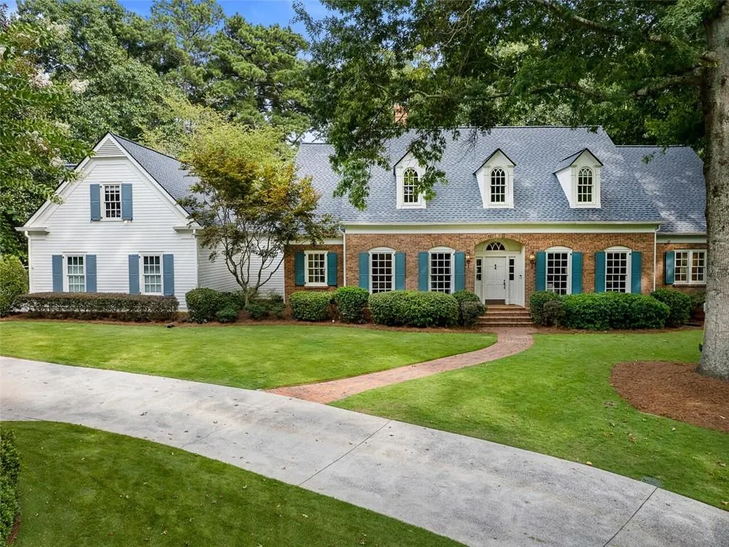 5 Powers Chase Circle, Sandy Springs, Georgia 30327, 5 Bedrooms Bedrooms, ,5 BathroomsBathrooms,Residential,Sold,5 Powers Chase Circle,7106039