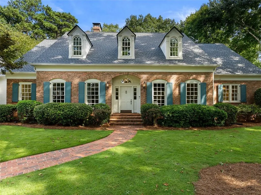 5 Powers Chase Circle, Sandy Springs, Georgia 30327, 5 Bedrooms Bedrooms, ,5 BathroomsBathrooms,Residential,Sold,5 Powers Chase Circle,7106039