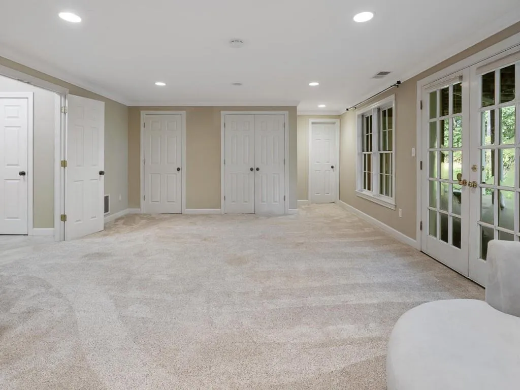 5 Powers Chase Circle, Sandy Springs, Georgia 30327, 5 Bedrooms Bedrooms, ,5 BathroomsBathrooms,Residential,Sold,5 Powers Chase Circle,7106039